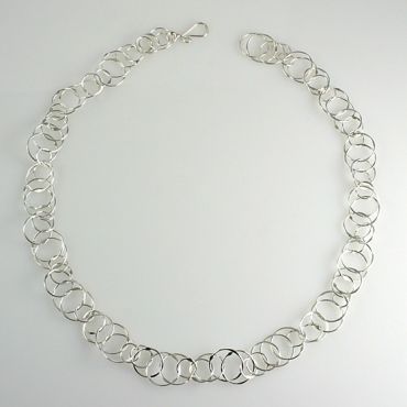 OF1: Interlocking Circle Necklace 20