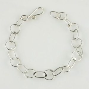 A14: Oval & Circle Linked Bracelet