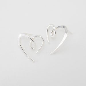 H2-36: Samantha Heart Studs