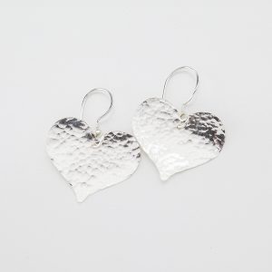 H25: Hammered Solid Heart Dangles