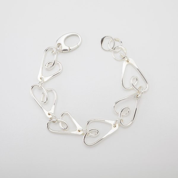 H2-34: Samantha Heart Bracelet